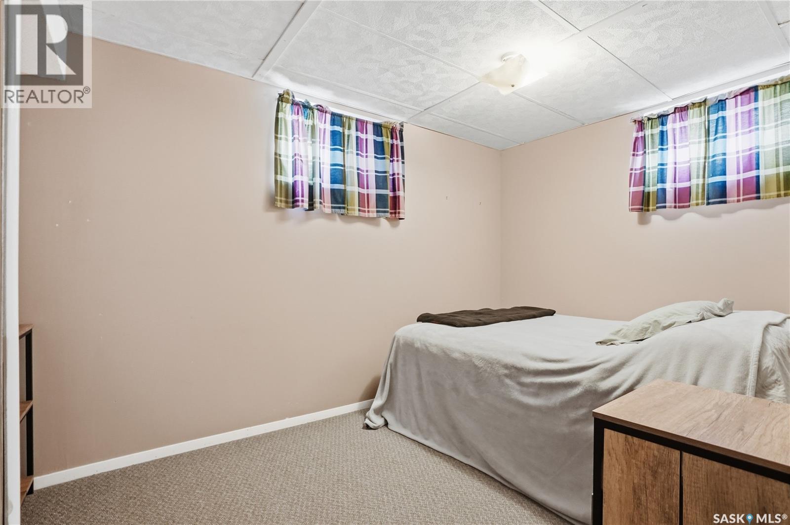 1011 1st STREET E - 37