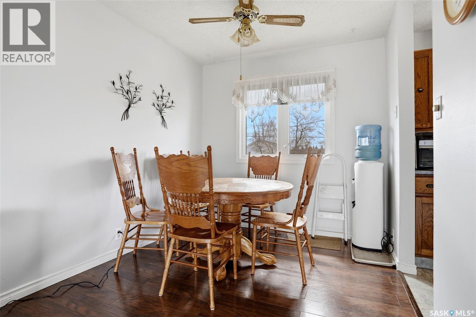 136 Lillis AVENUE - 22