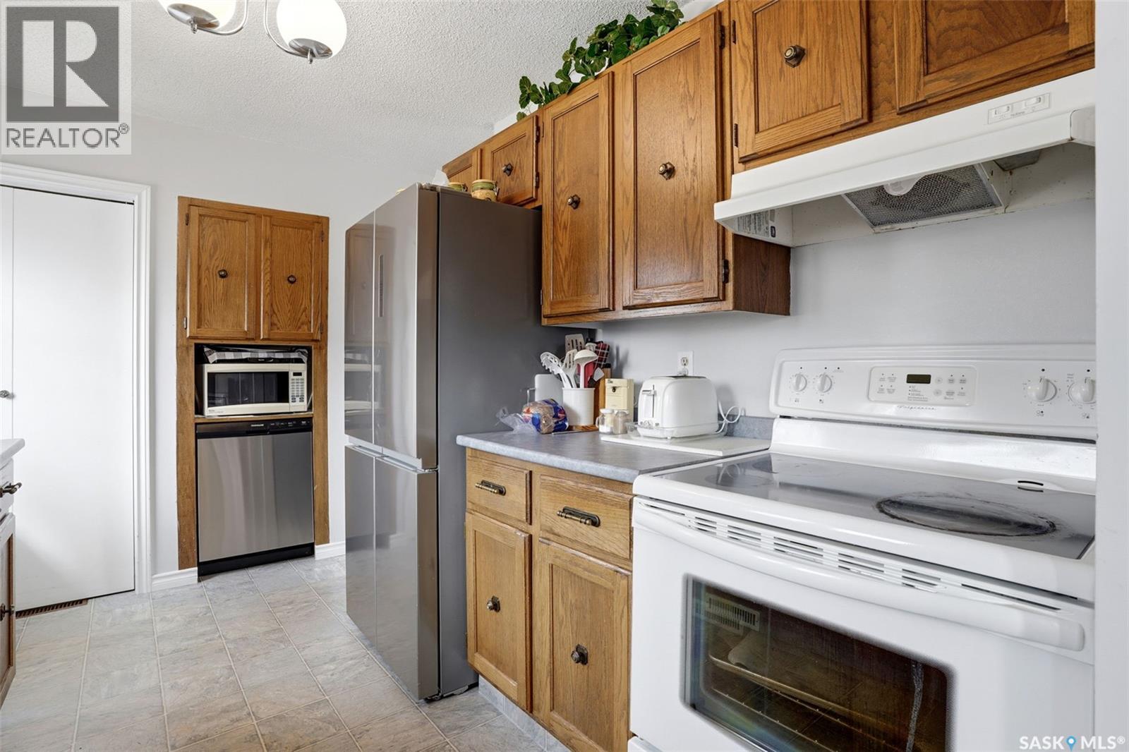 136 Lillis AVENUE - 25