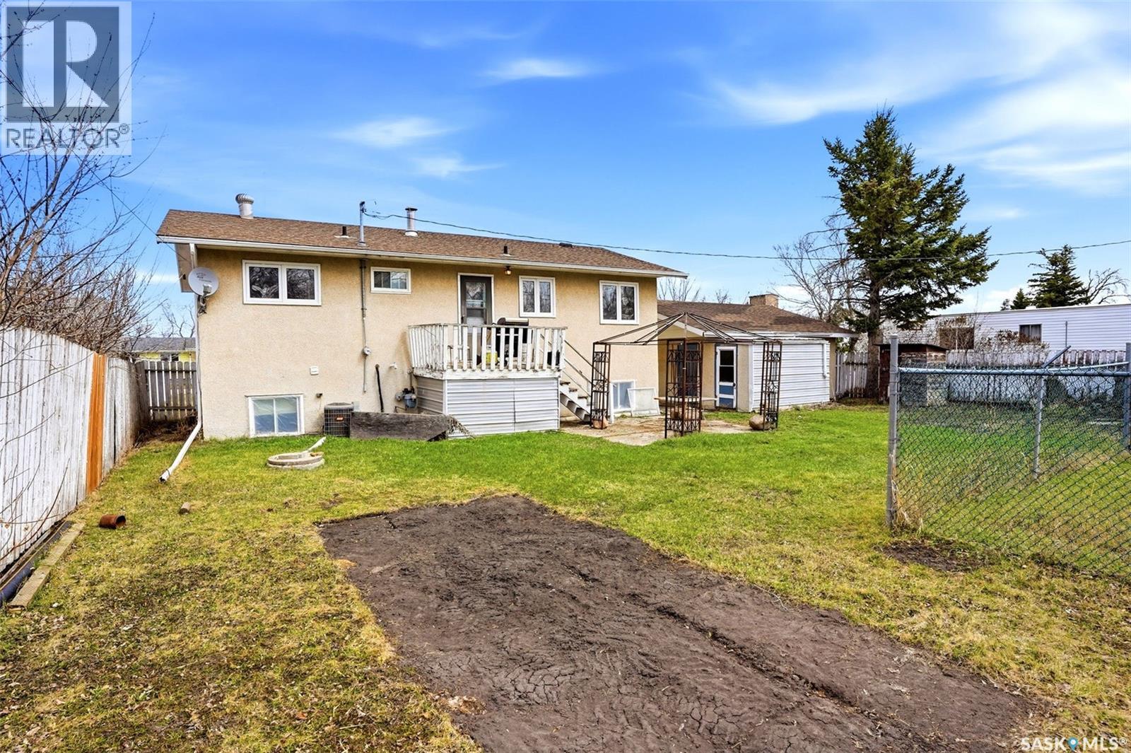 136 Lillis AVENUE - 5