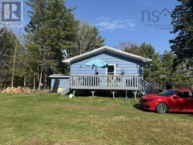 Property 11 of 12 of 4064 Medway River Road