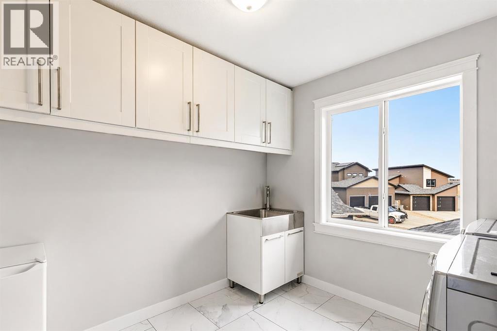 13522 104A Street - 15