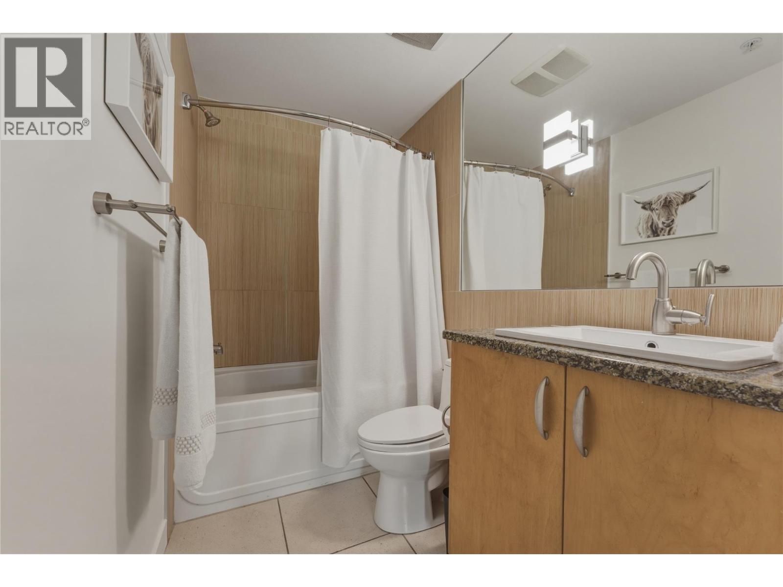#2303 7343 Okanagan Landing Road - 17