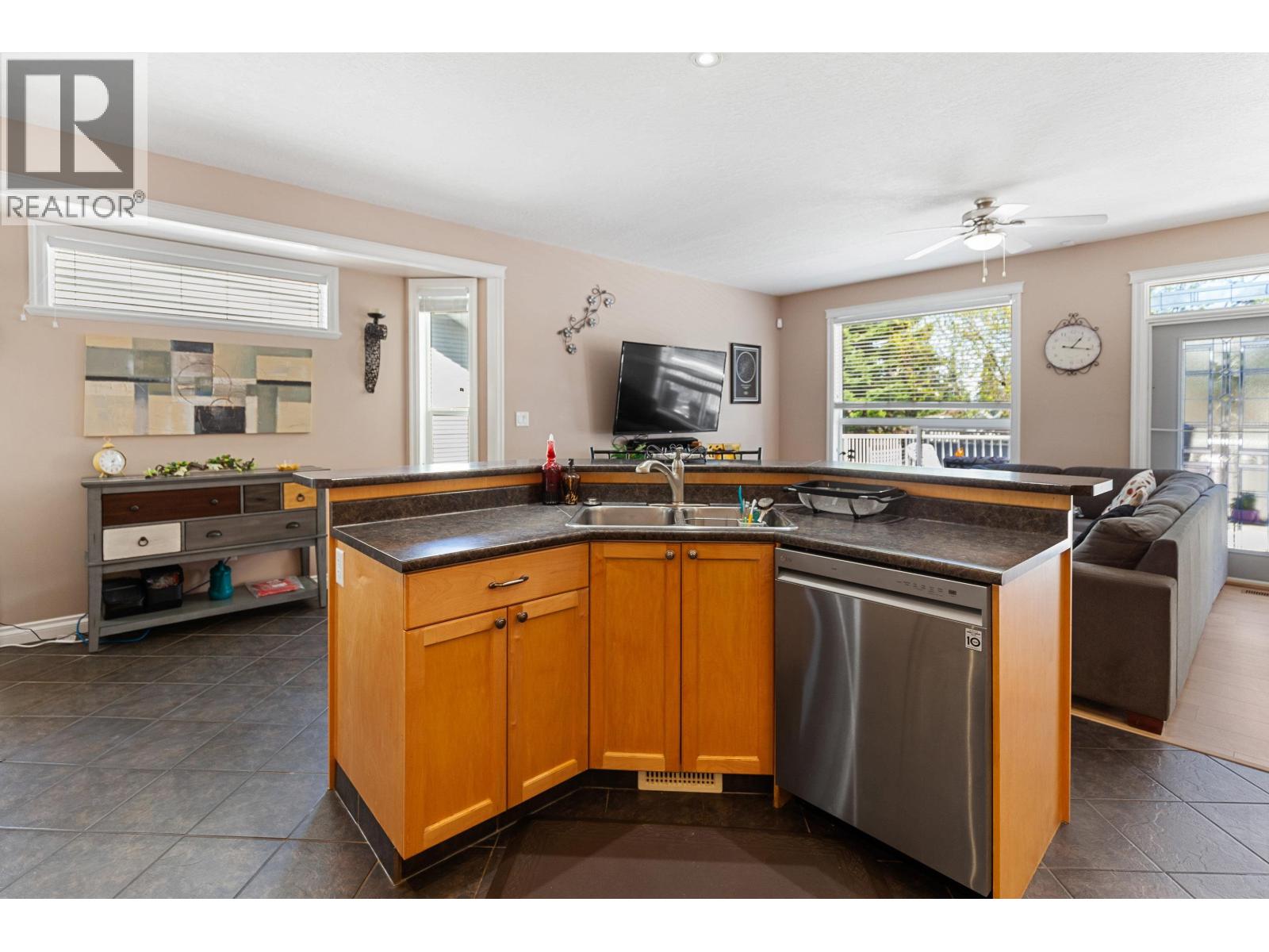 6194 GURMIT ROAD - 8
