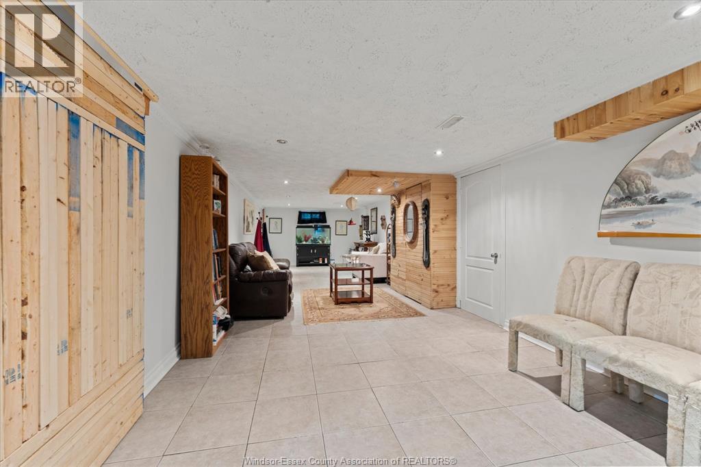 3086 AVONDALE AVENUE - 25
