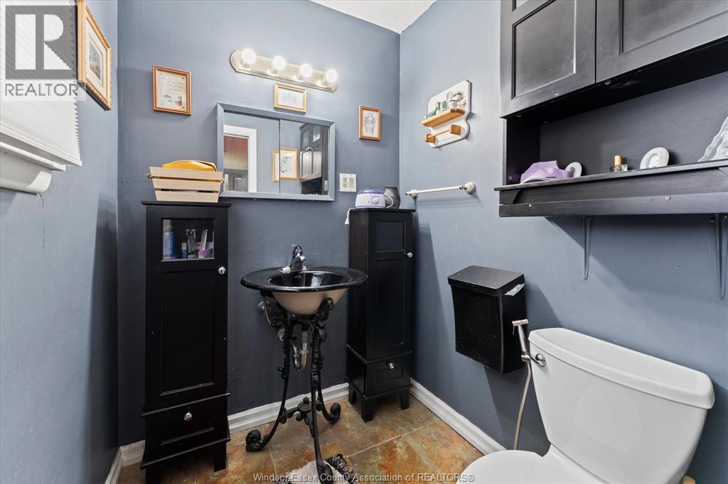 3086 AVONDALE AVENUE - 31