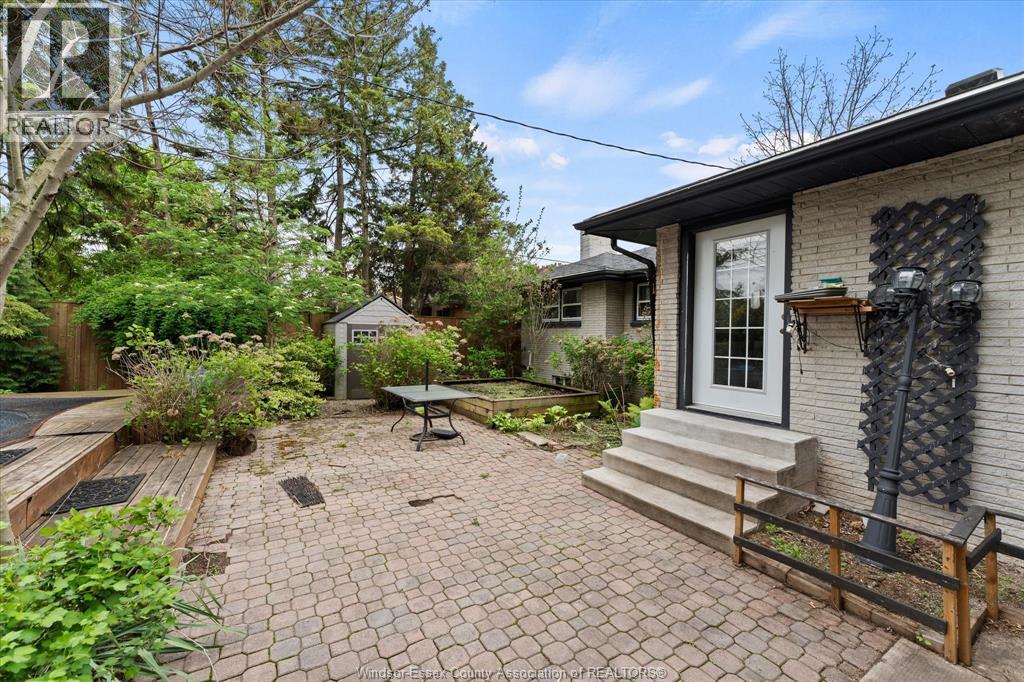3086 AVONDALE AVENUE - 36