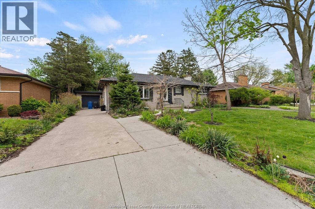 3086 AVONDALE AVENUE, Windsor, Ontario, N9E1X3 — Photo 4