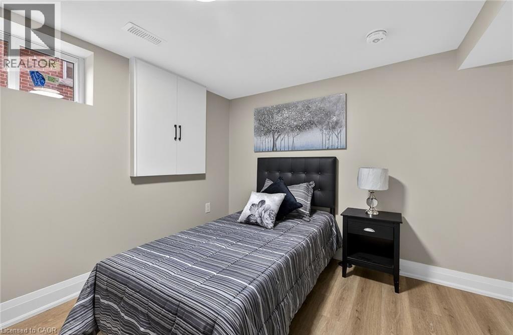 150 BRUCEDALE Avenue E Unit# Lower, Hamilton, Ontario, L9A1N6 — Photo 10
