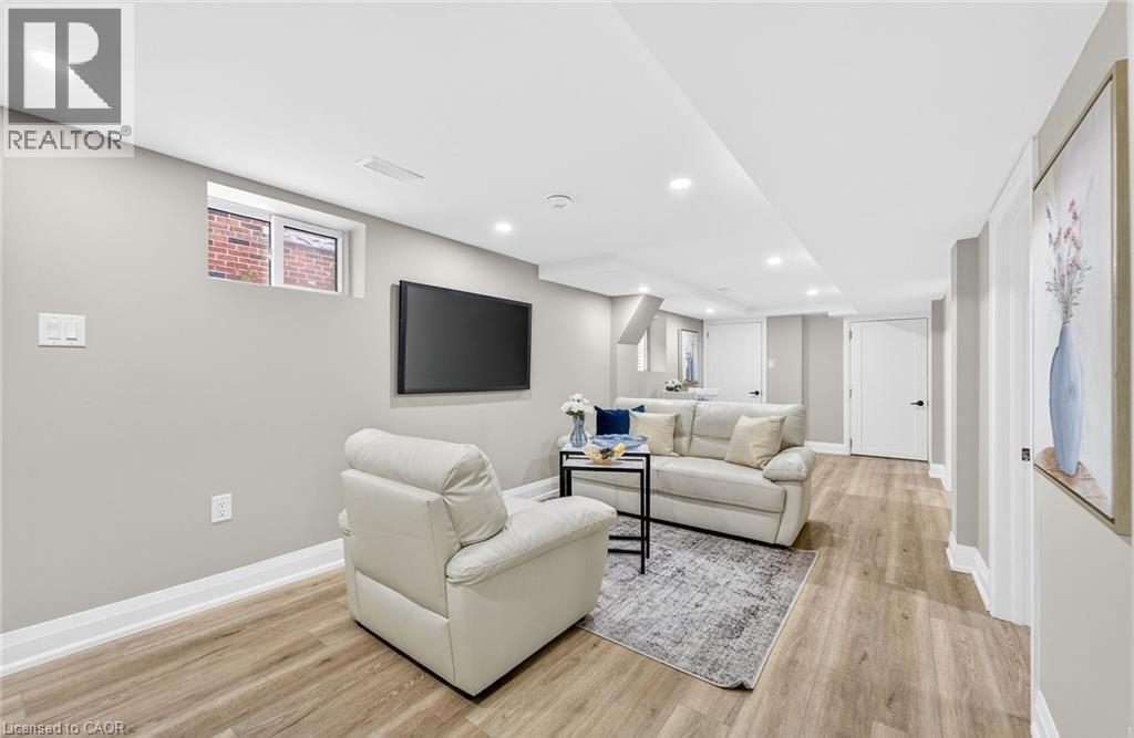 150 BRUCEDALE Avenue E Unit# Lower, Hamilton, Ontario, L9A1N6 — Photo 7