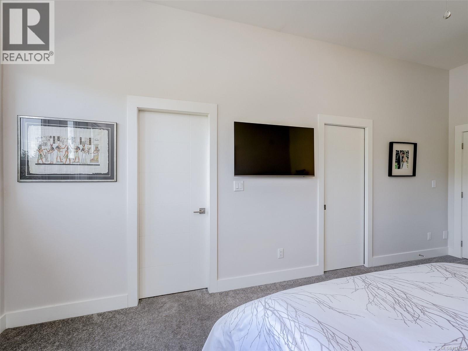  2448 Prospector Way, Langford