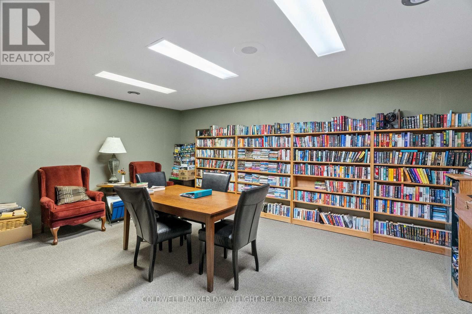 12 REDFORD DRIVE - 39