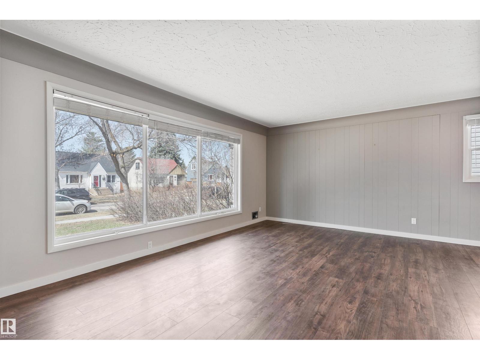 10707 129 ST NW - Image 2