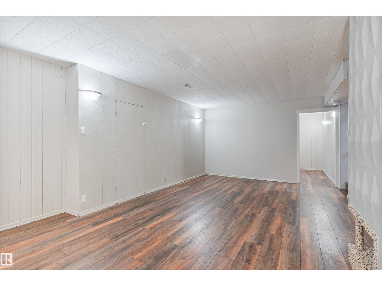 10707 129 ST NW - 23