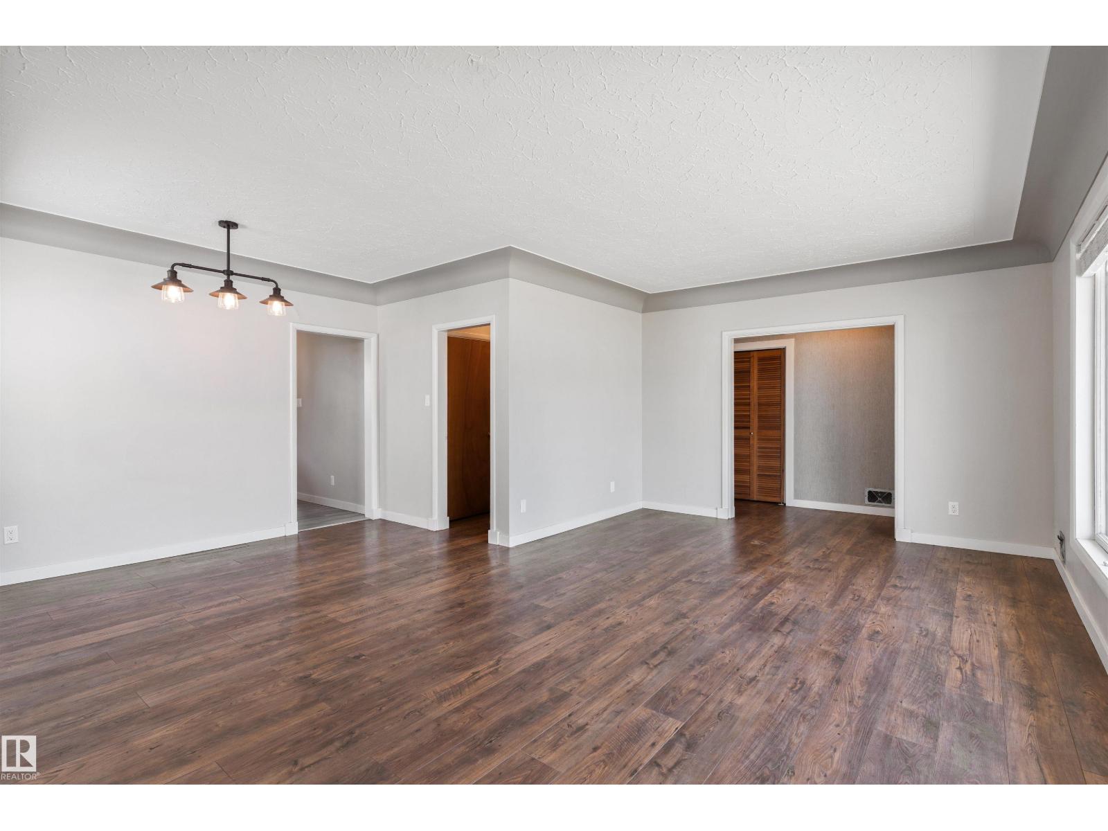 10707 129 ST NW - 5