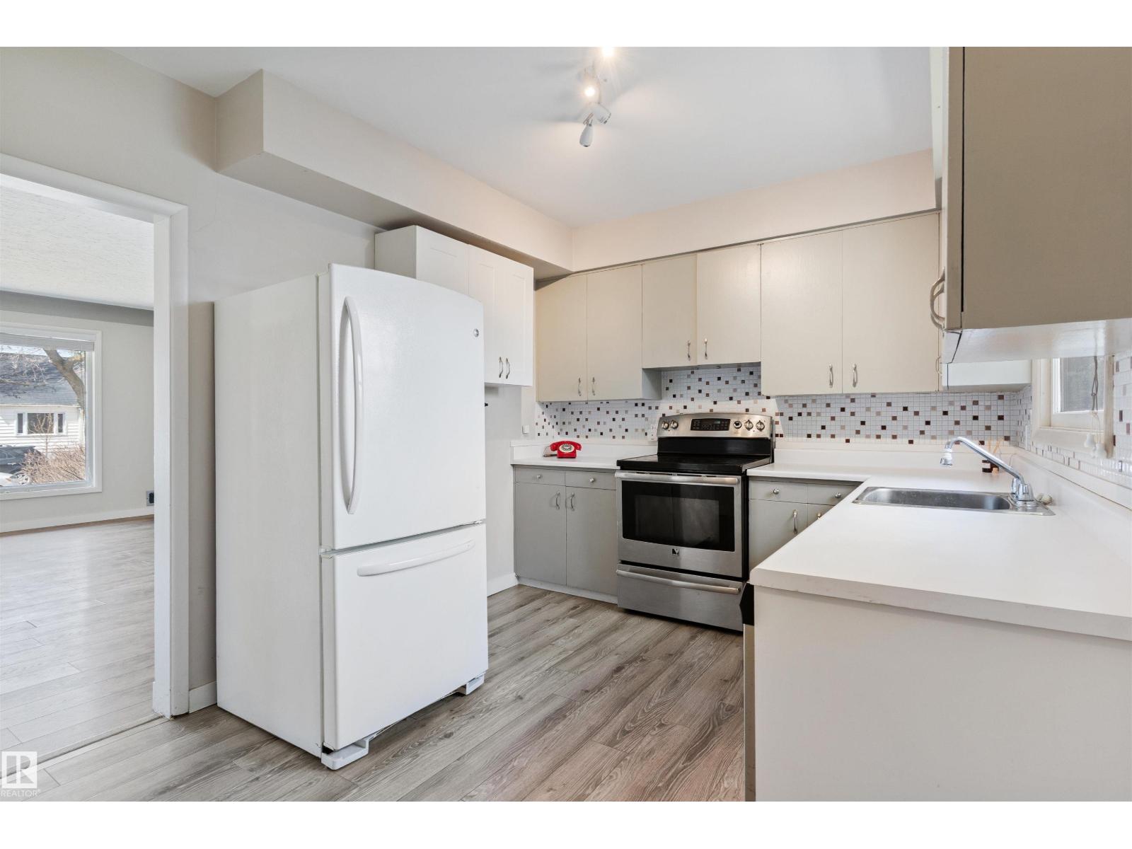 10707 129 ST NW - 8