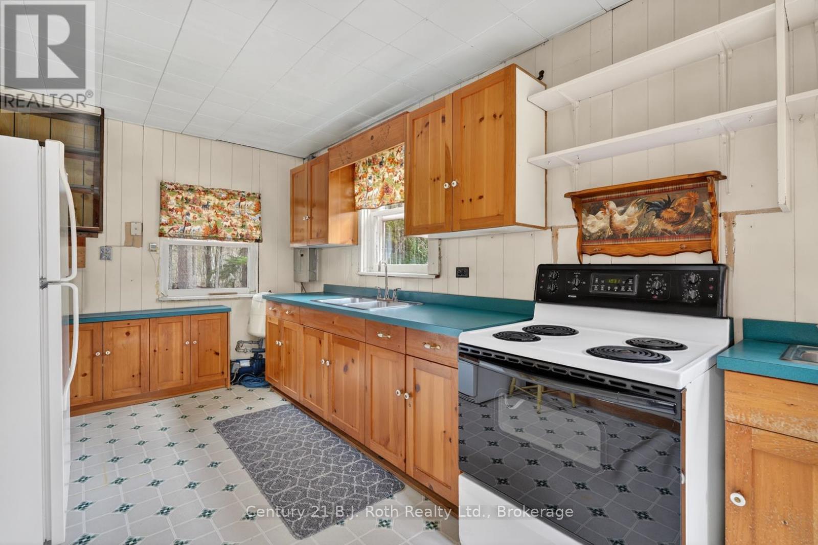 3640 MUSKOKA RD 117 ROAD E - 2