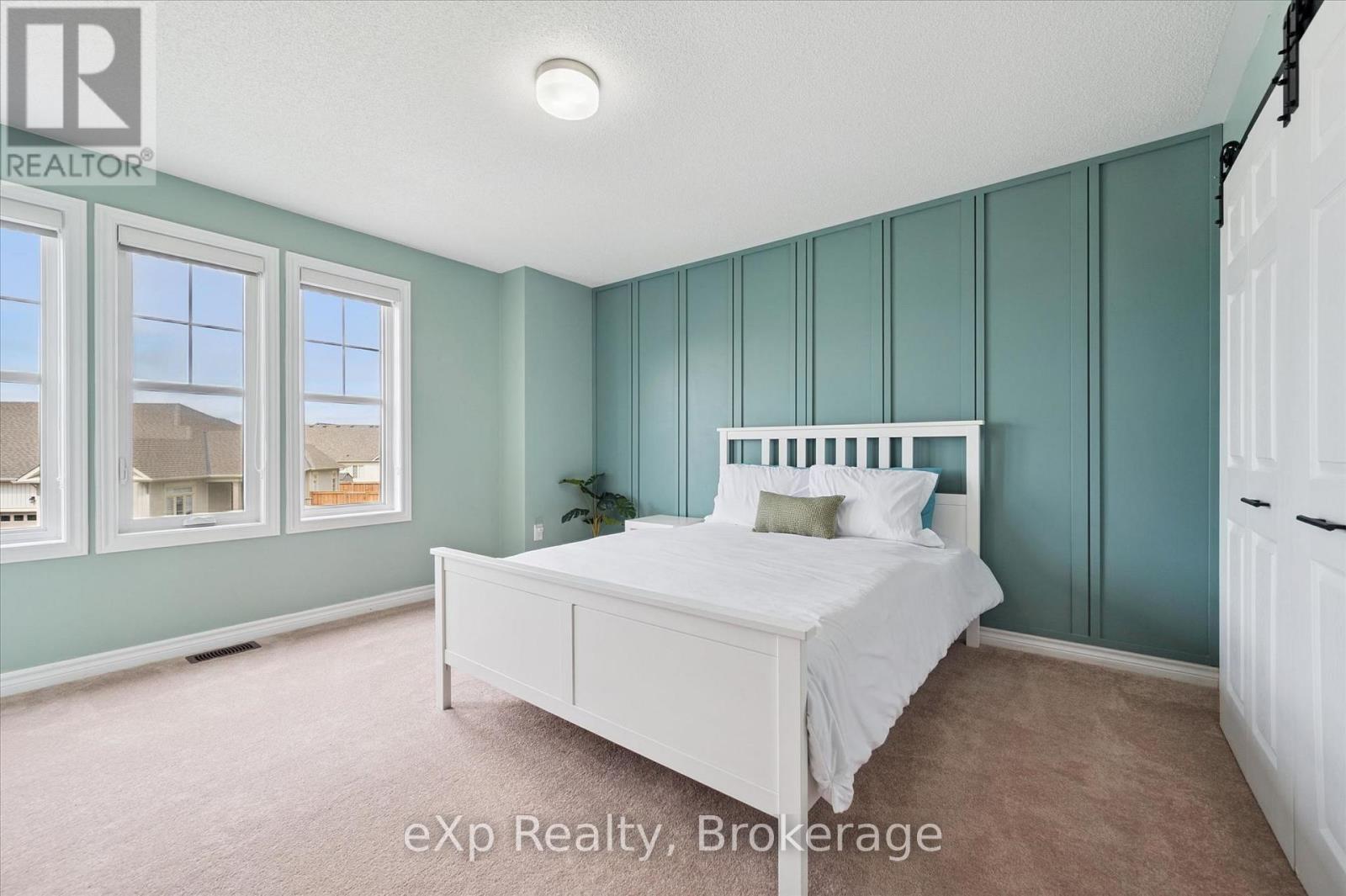 201 MCFARLANE CRESCENT - 24