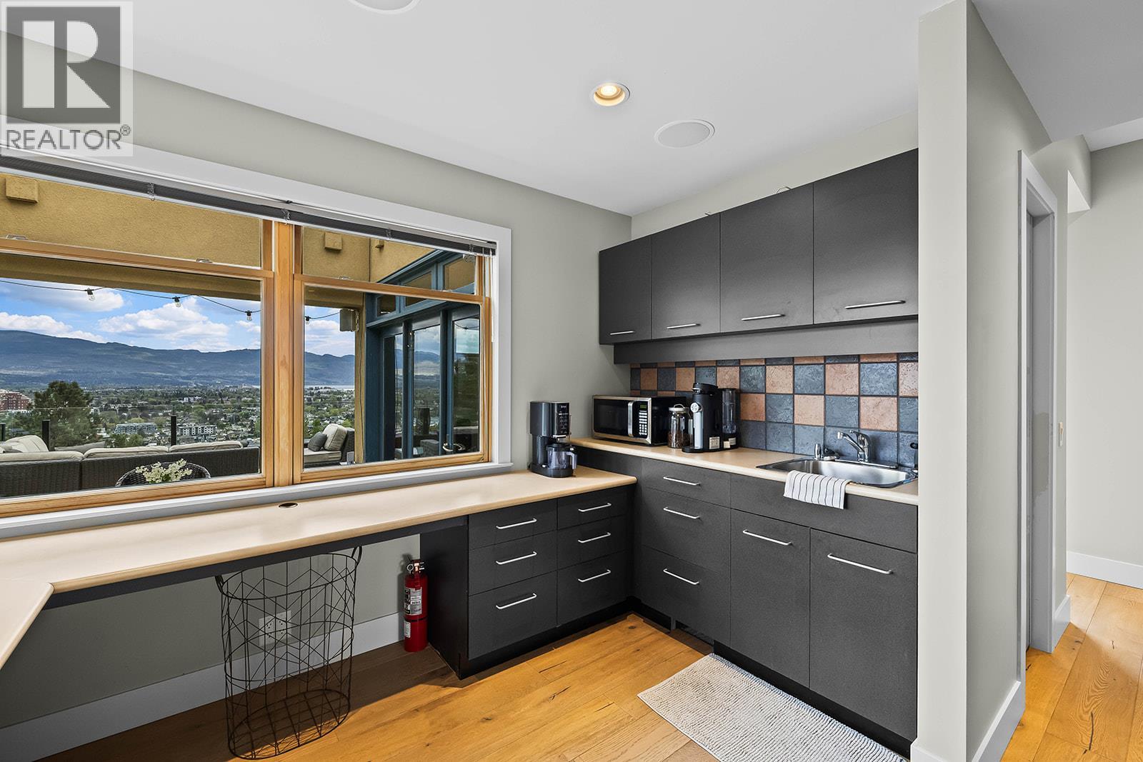 837 Mount Royal Drive, Kelowna