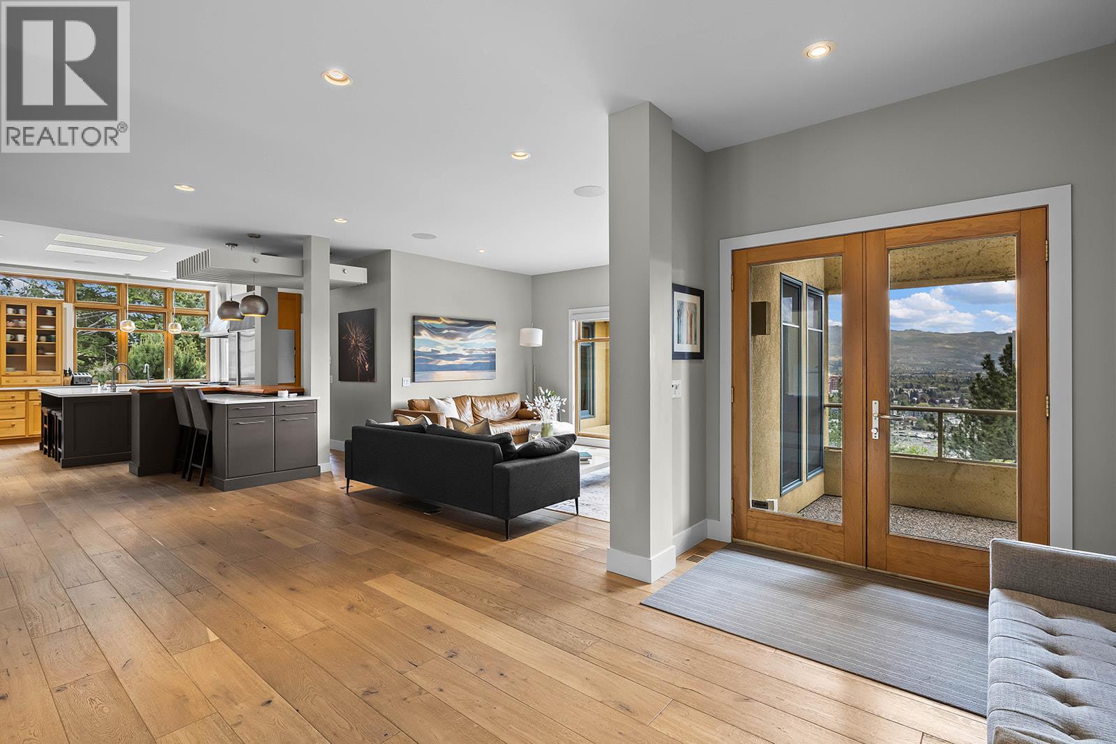 837 Mount Royal Drive, Kelowna