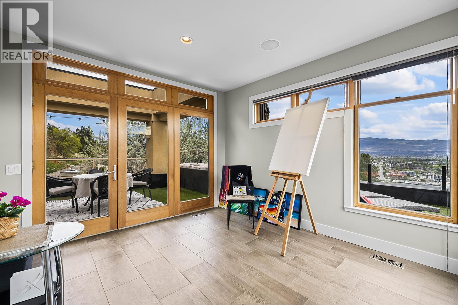 837 Mount Royal Drive - 26