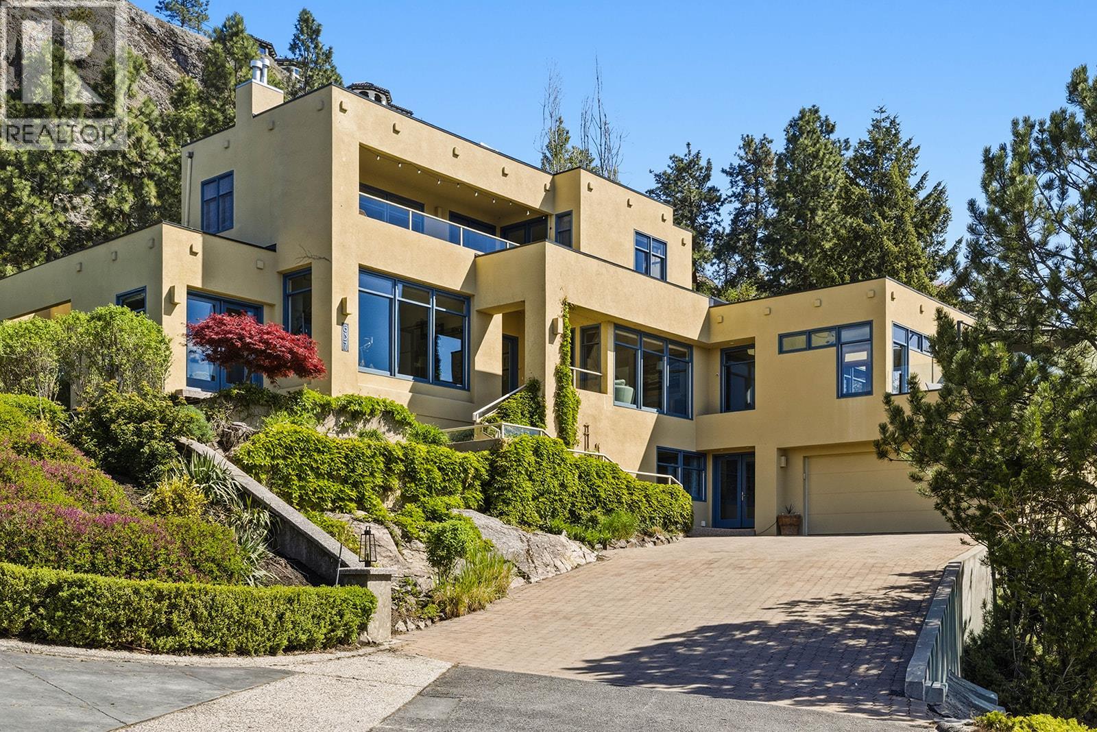 837 Mount Royal Drive - 1