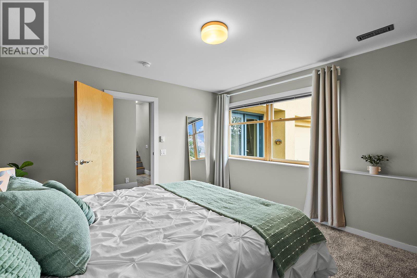 837 Mount Royal Drive - 80
