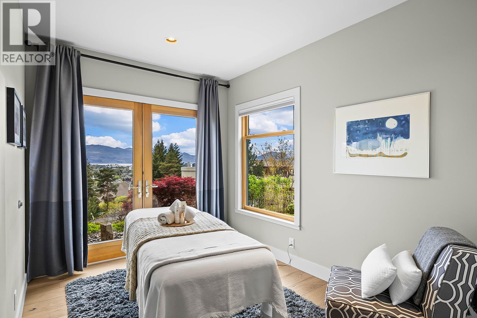 837 Mount Royal Drive, Kelowna