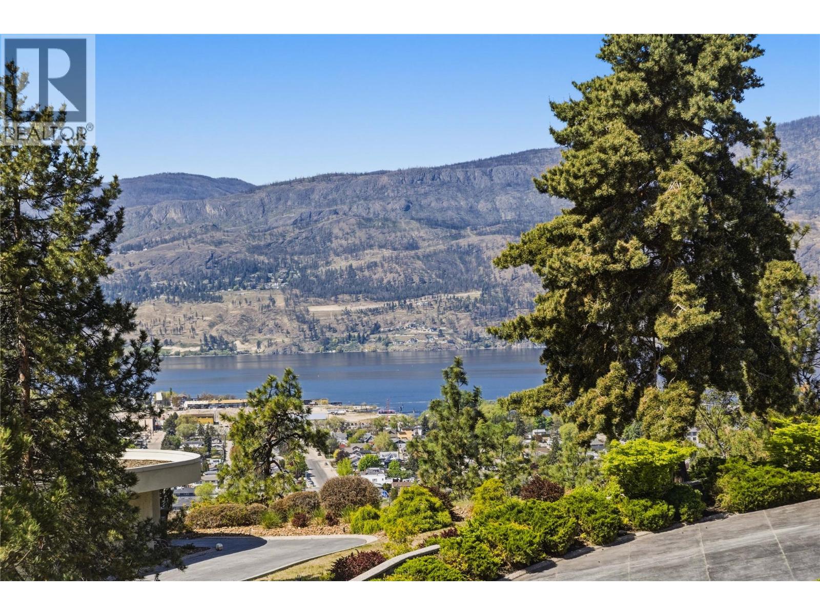 837 Mount Royal Drive, Kelowna