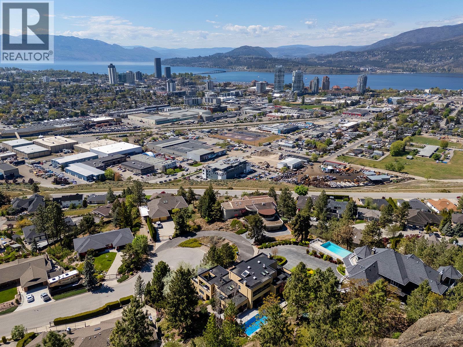 837 Mount Royal Drive - 89