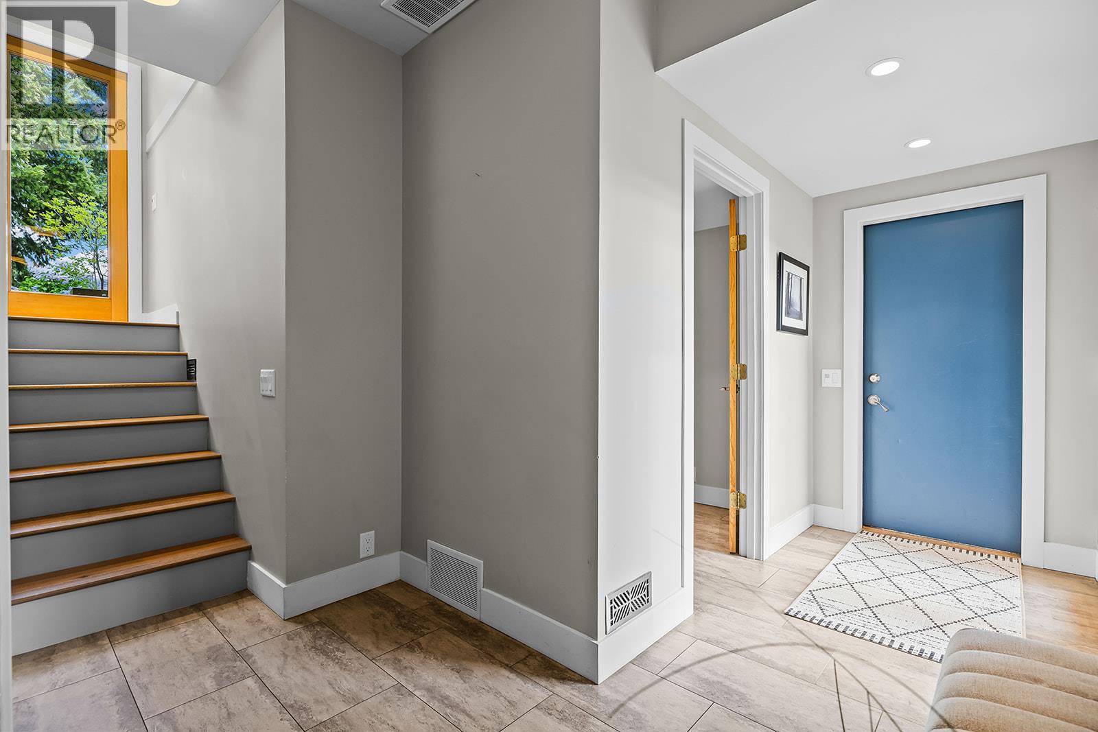 837 Mount Royal Drive - 77