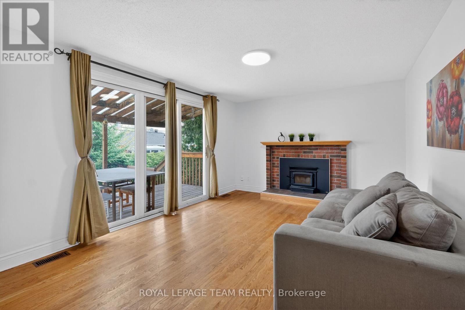98 CANTER BOULEVARD - 10