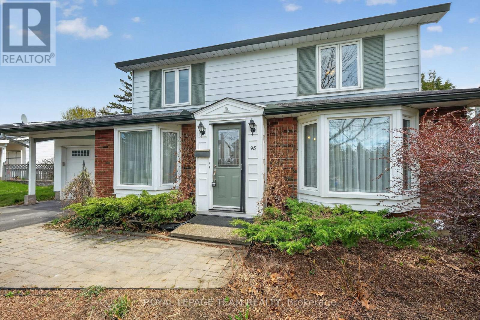 98 CANTER BOULEVARD - 2