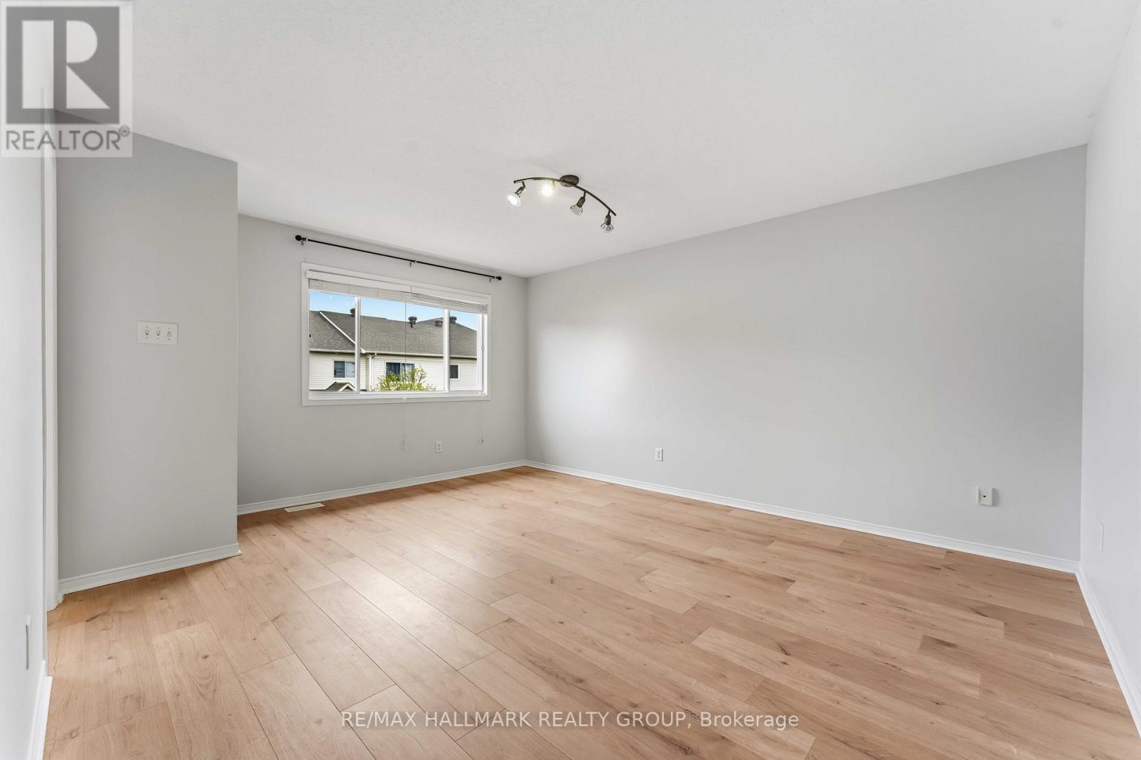 2087 HIBOUX STREET - 20