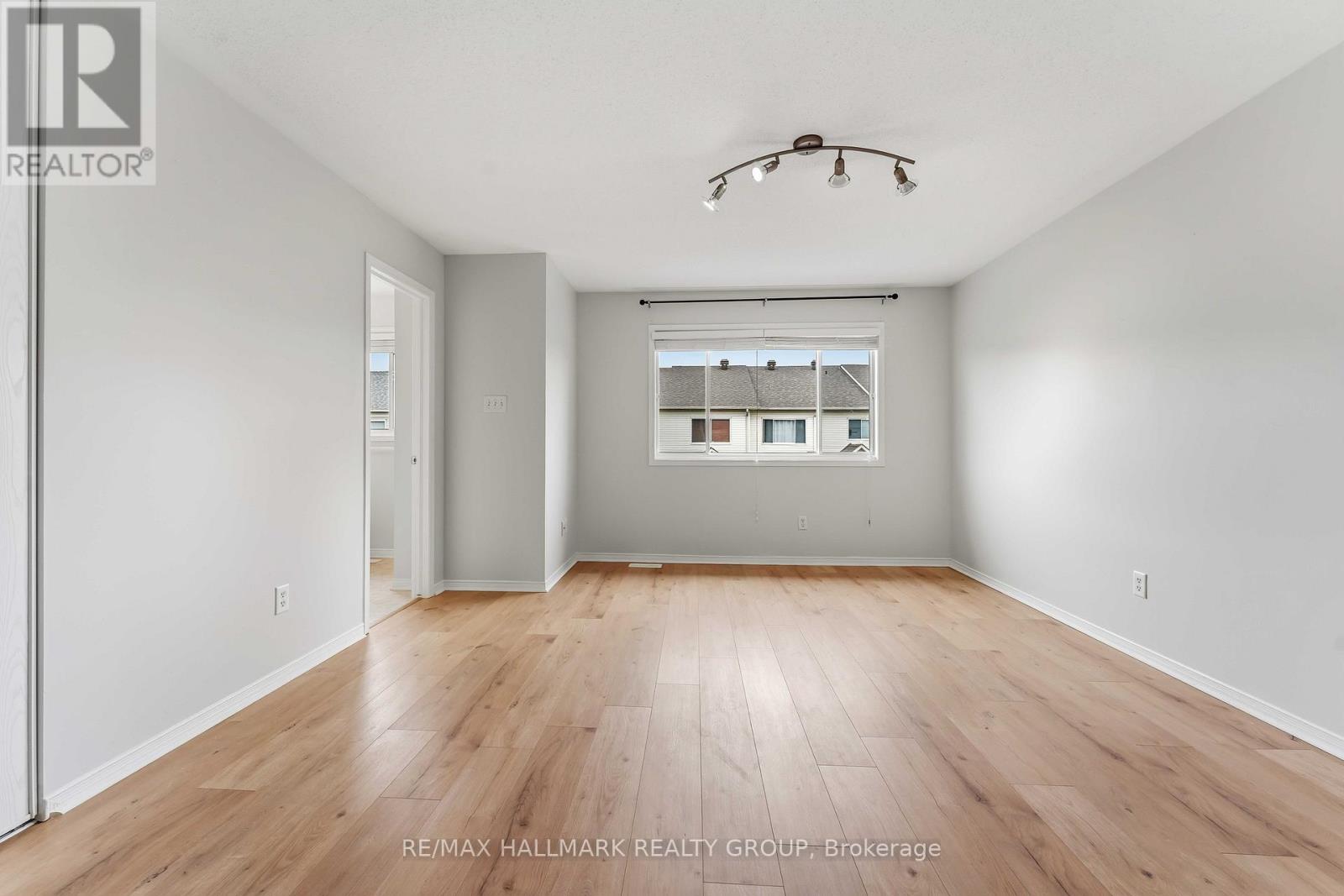 2087 HIBOUX STREET - 21