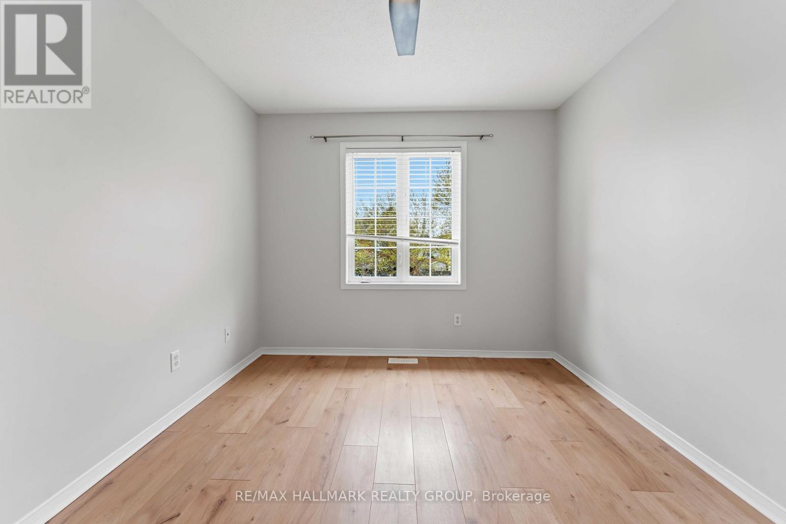 2087 HIBOUX STREET - 29
