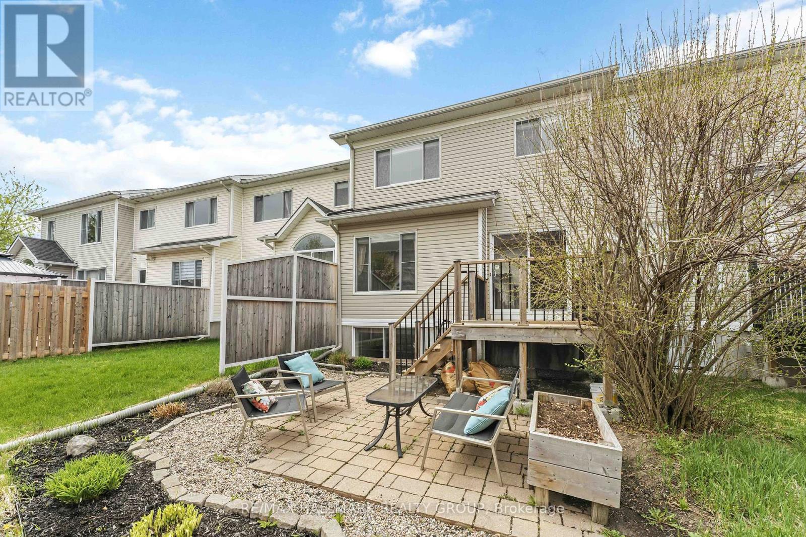 2087 HIBOUX STREET - 34