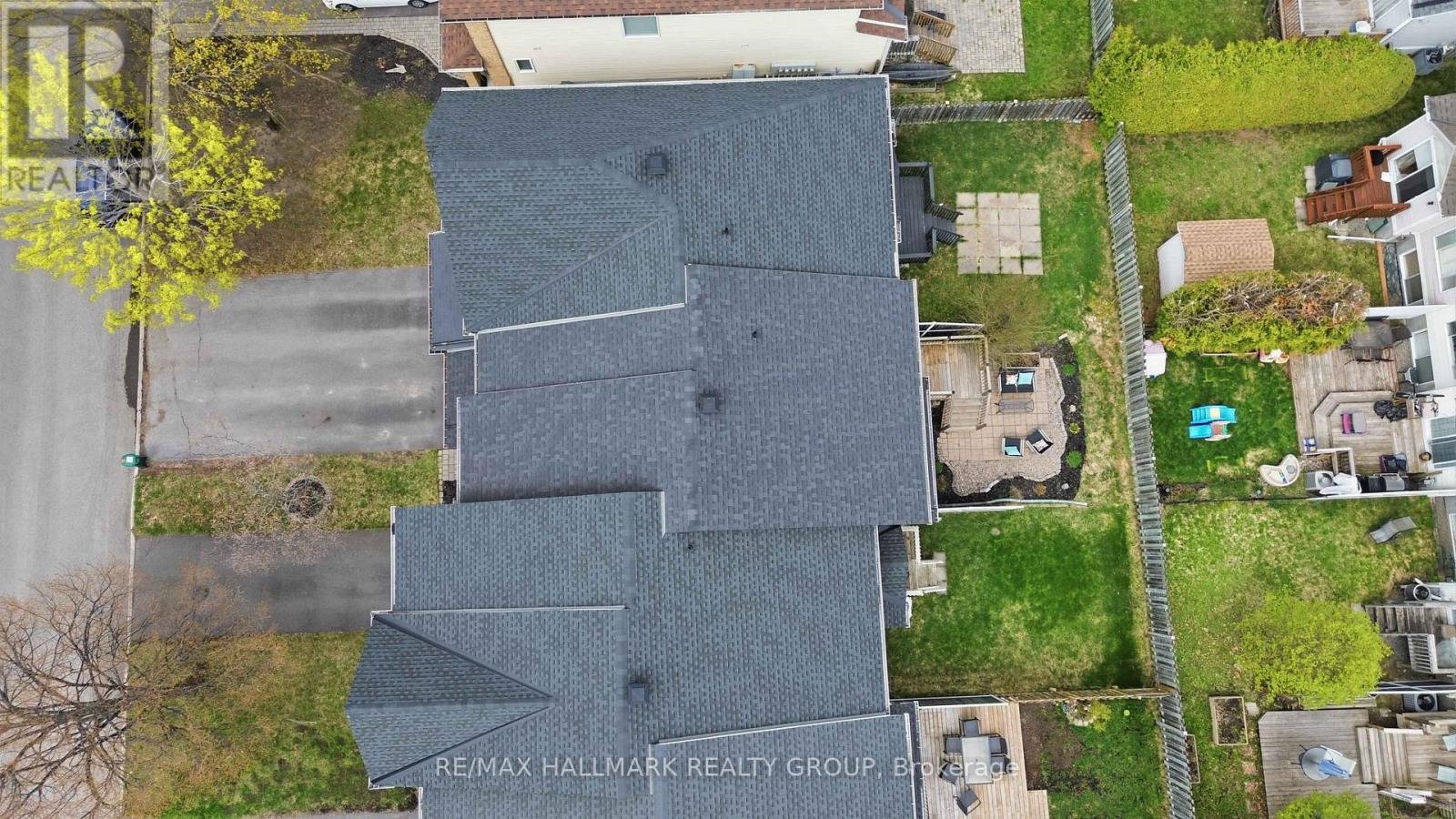 2087 HIBOUX STREET - 35