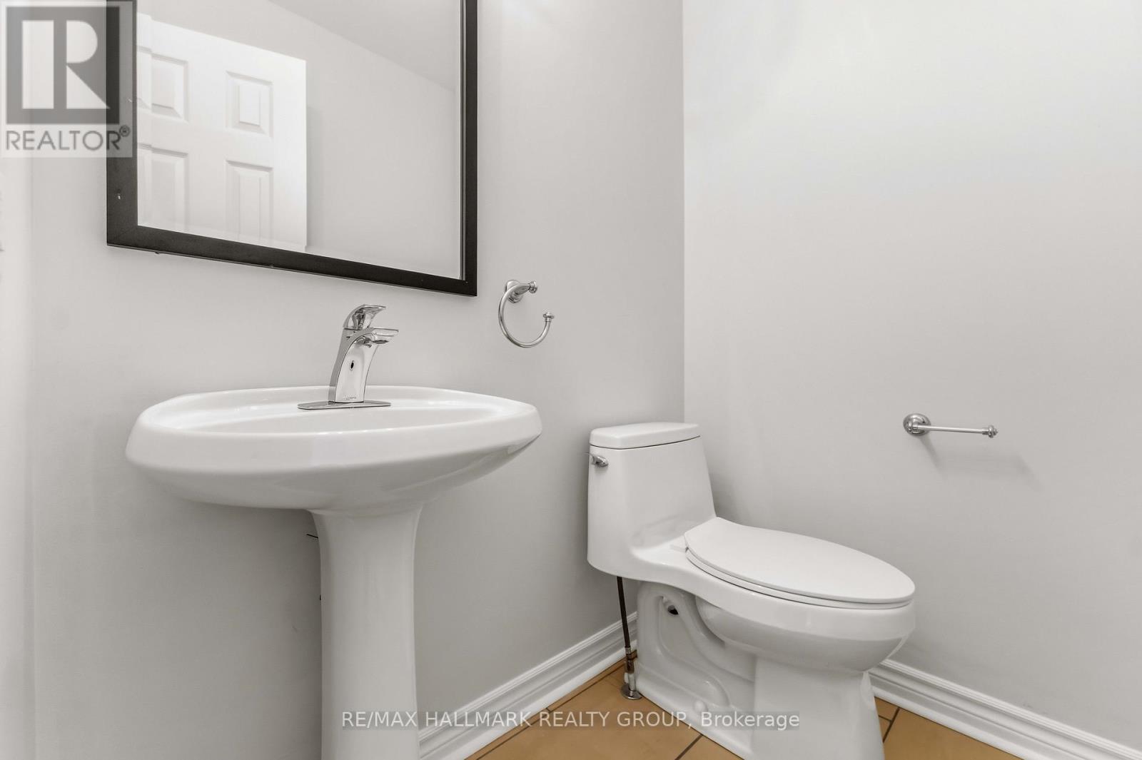 2087 HIBOUX STREET - 4