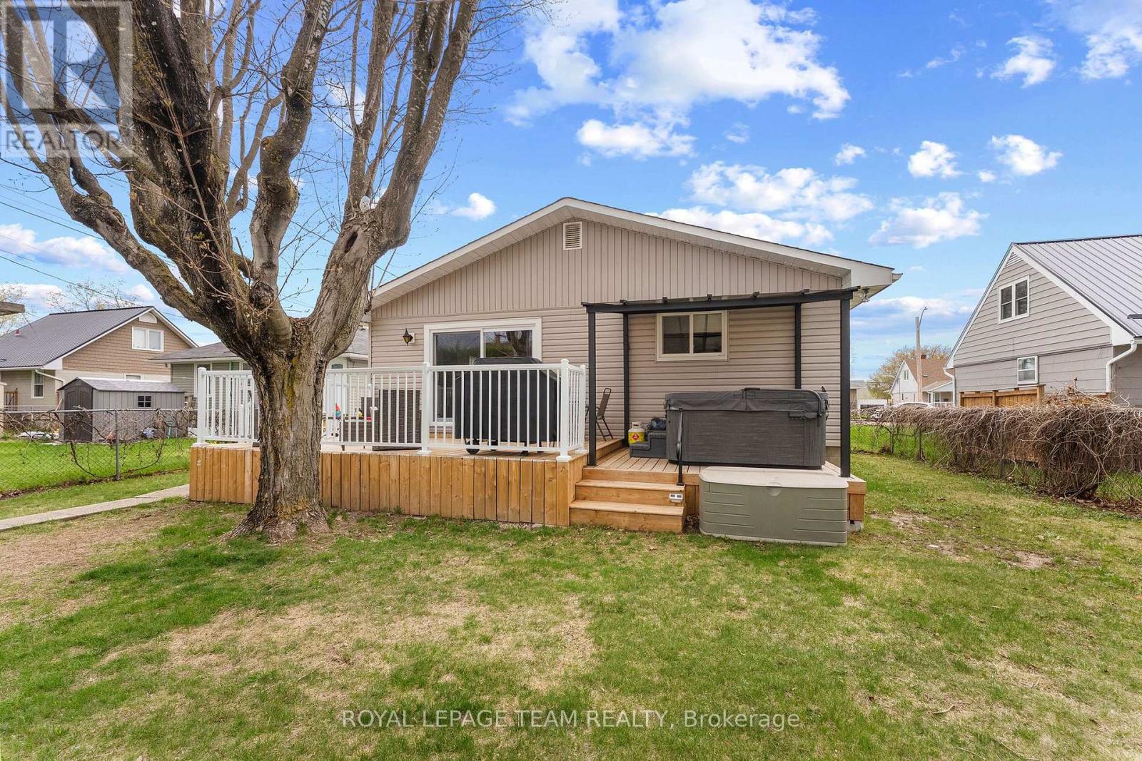 361 ARCHIBALD AVENUE - 37