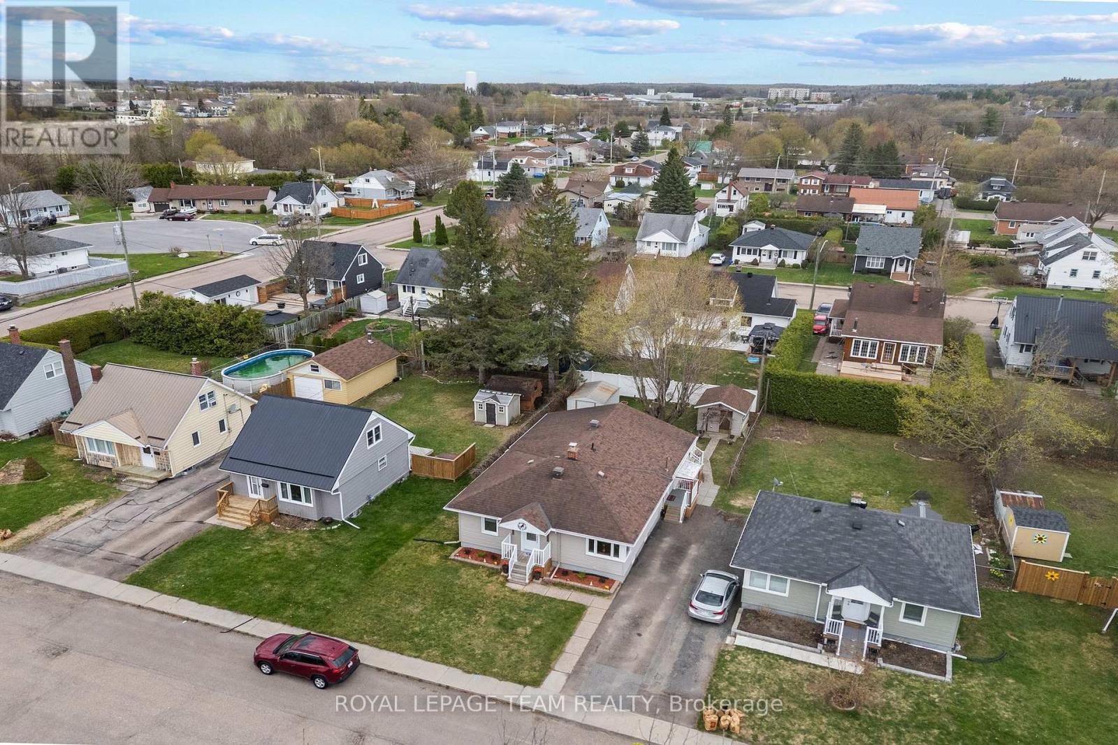 361 ARCHIBALD AVENUE - 4