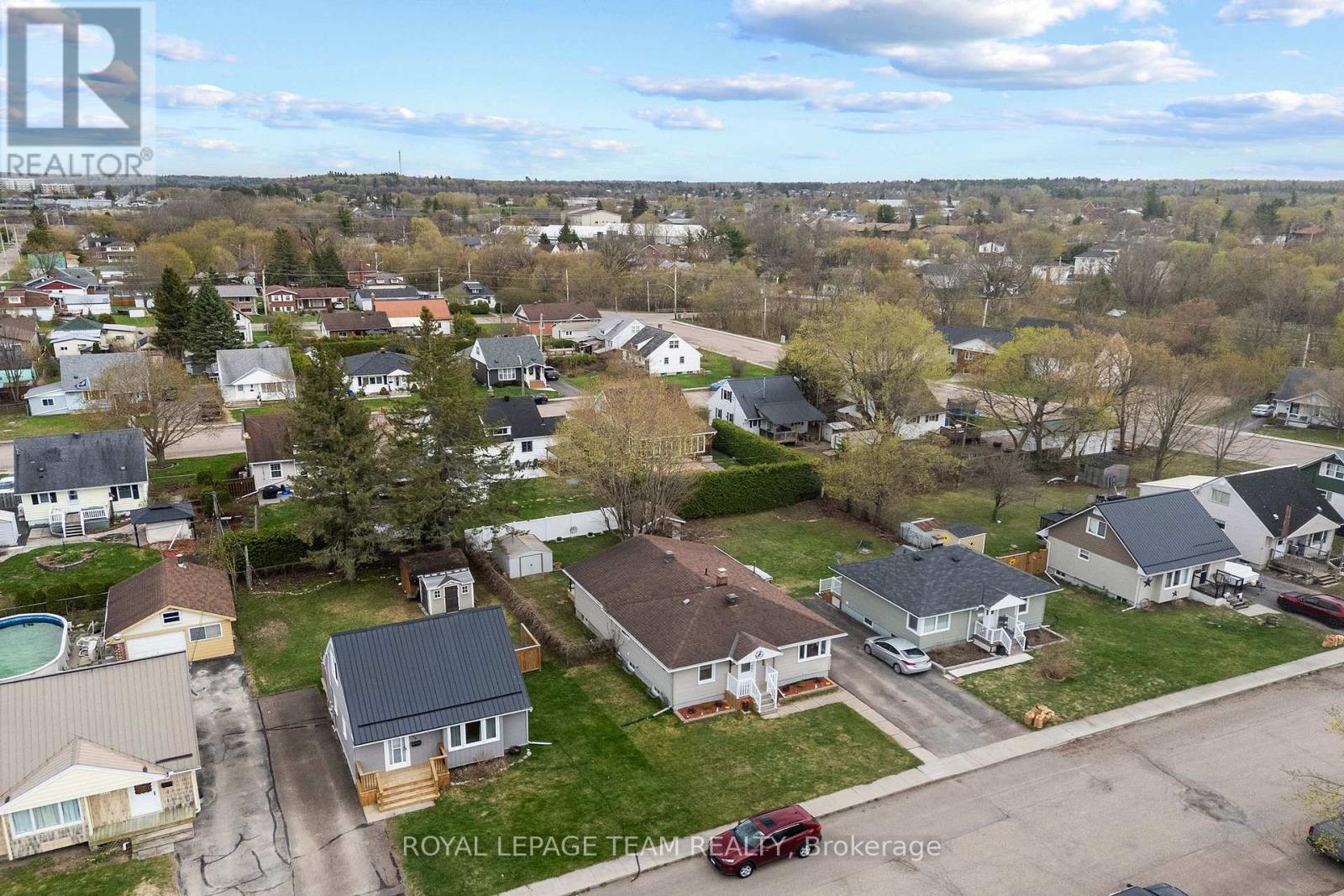 361 ARCHIBALD AVENUE - 5