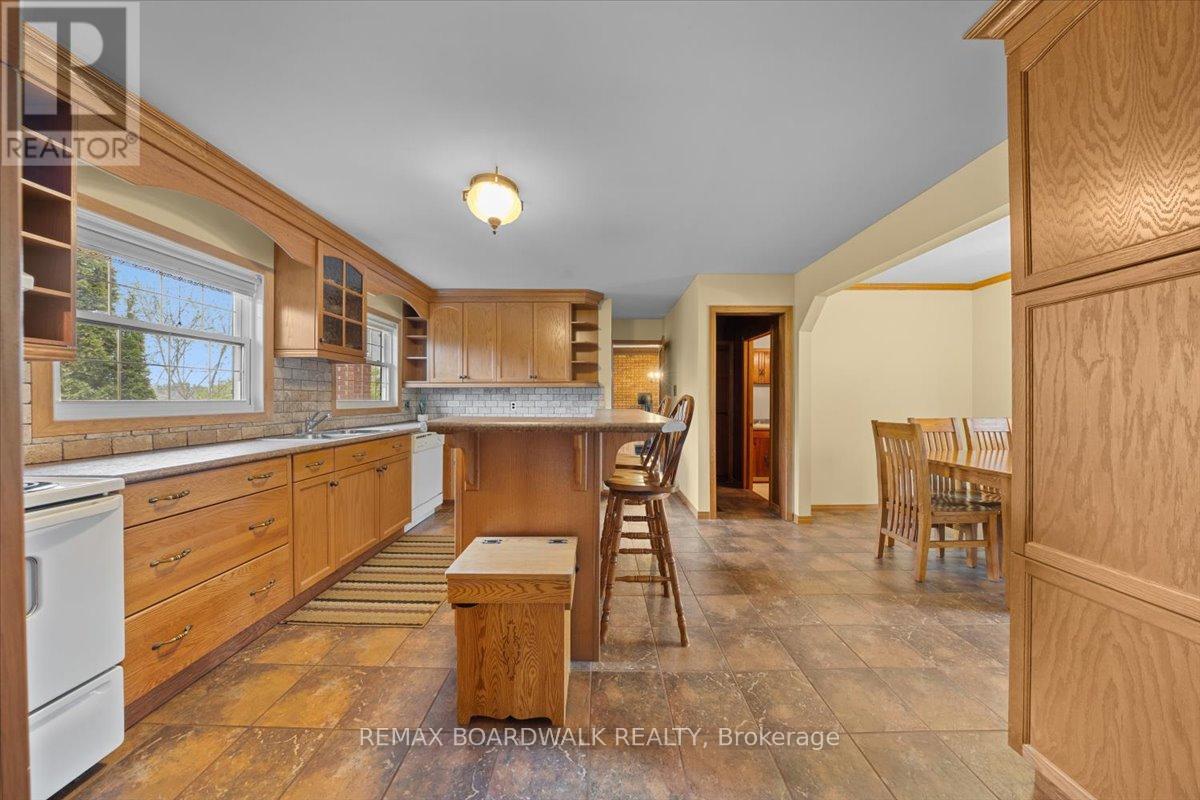 815 CHRISTIE LAKE ROAD - 10