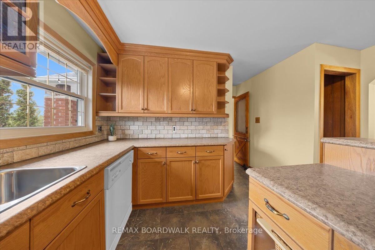 815 CHRISTIE LAKE ROAD - 12