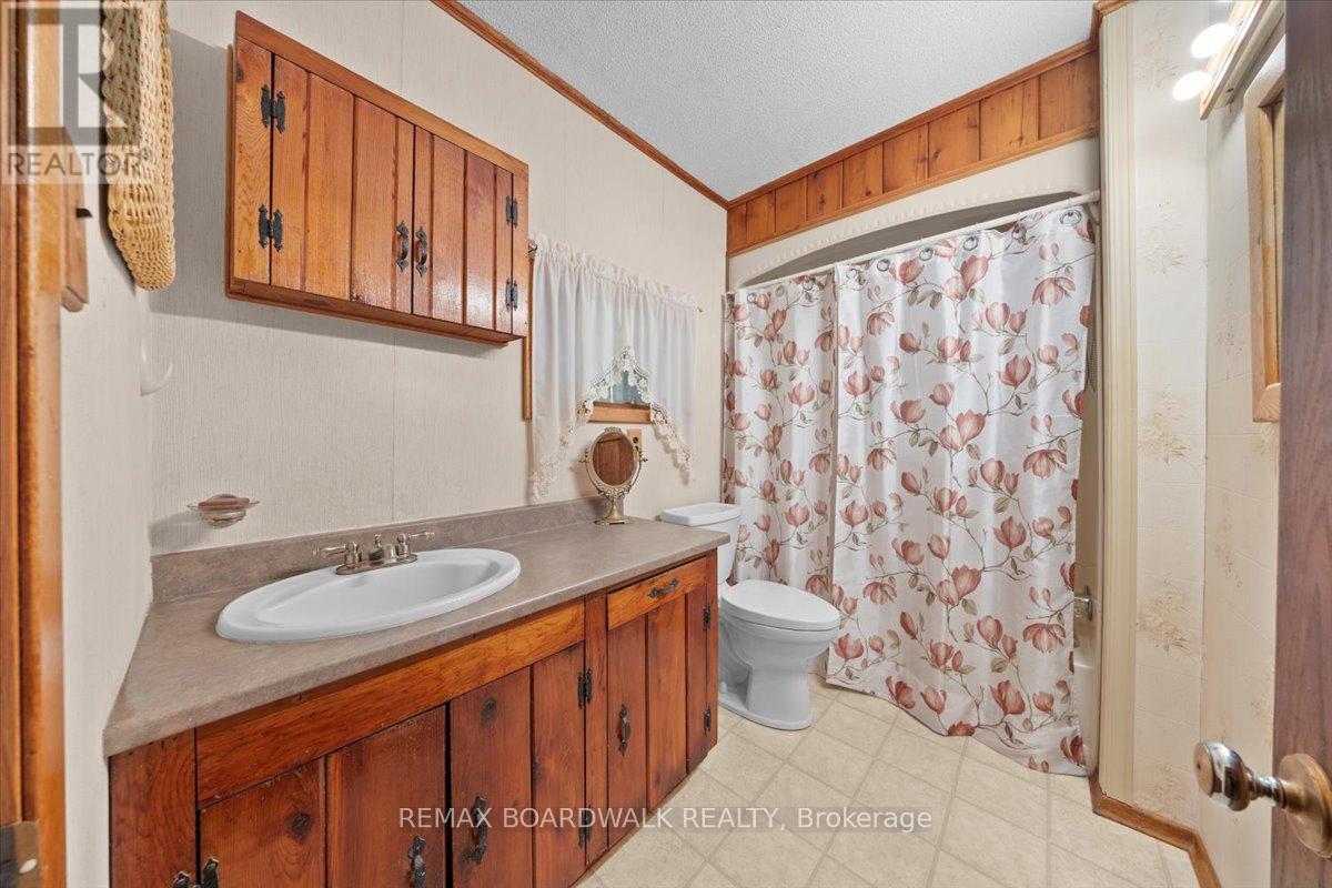 815 CHRISTIE LAKE ROAD - 18