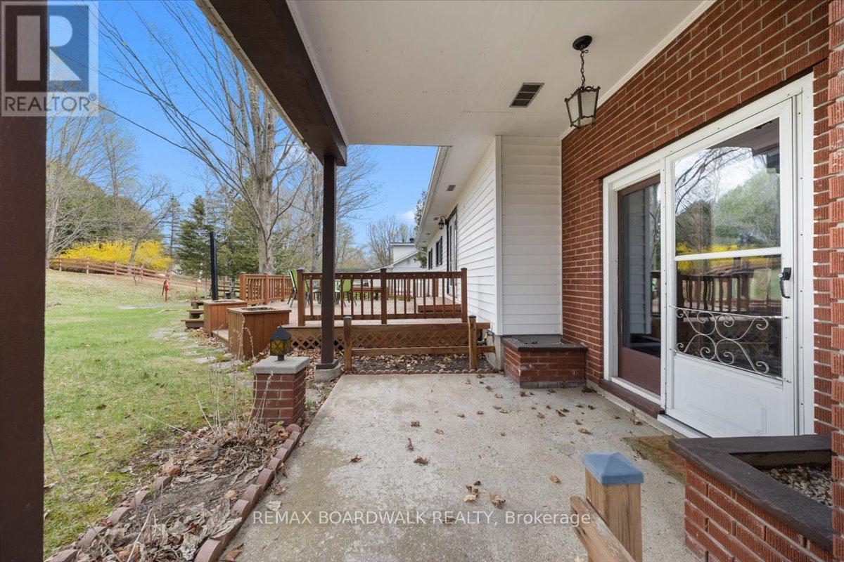 815 CHRISTIE LAKE ROAD - 34