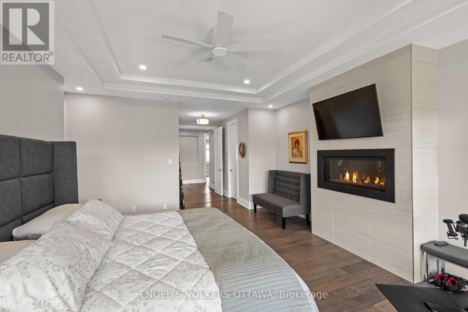 15 TIERNEY DRIVE - 20
