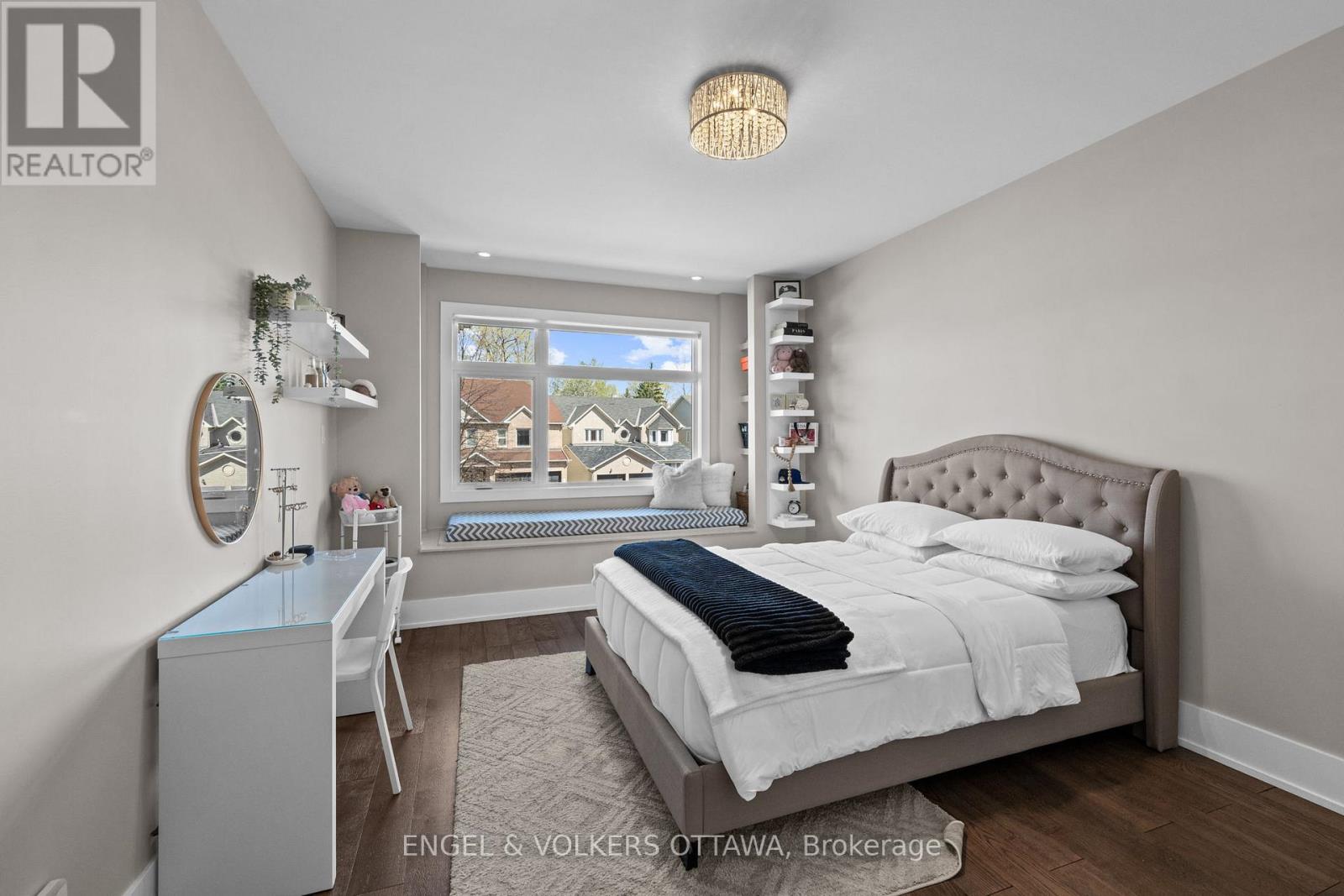 15 TIERNEY DRIVE - 31