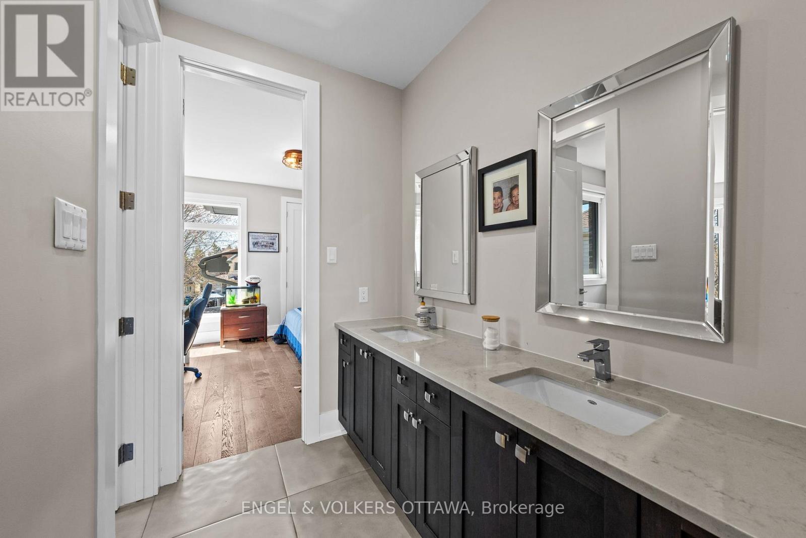 15 TIERNEY DRIVE - 33