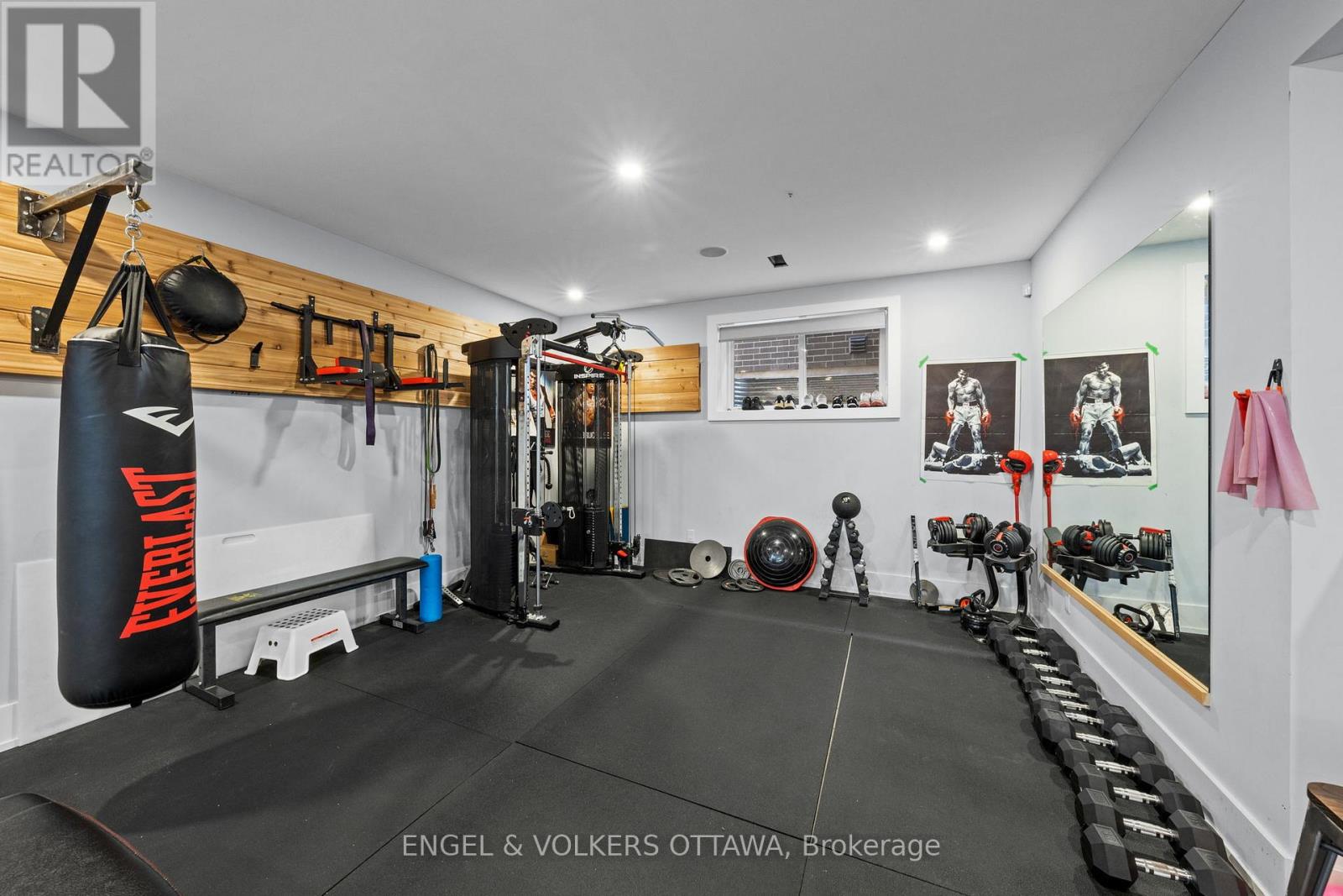 15 TIERNEY DRIVE - 41